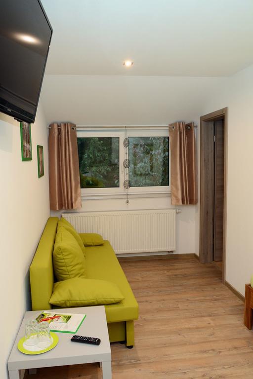 Pension Zum Hirsch Göda Pokoj fotografie