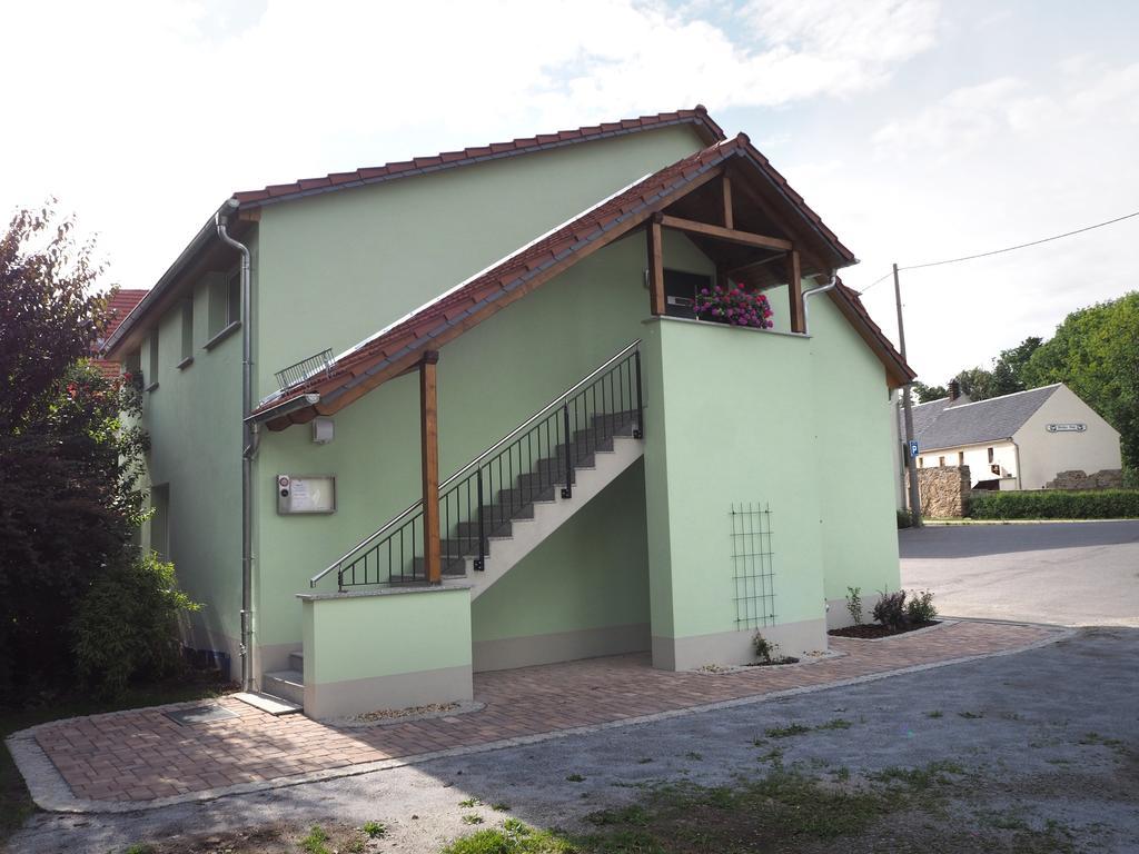 Pension Zum Hirsch Göda Pokoj fotografie